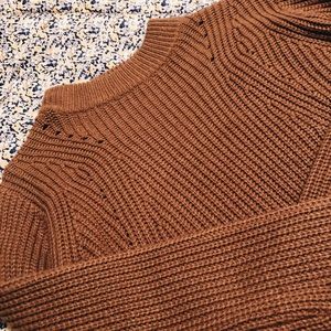 Chunky Cropped Sweater